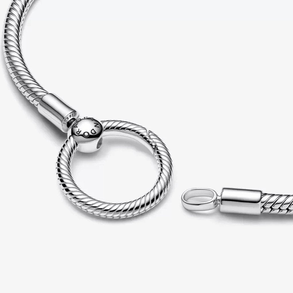 PANDORA  Pandora Moments O Closure Snake Chain Bracelet