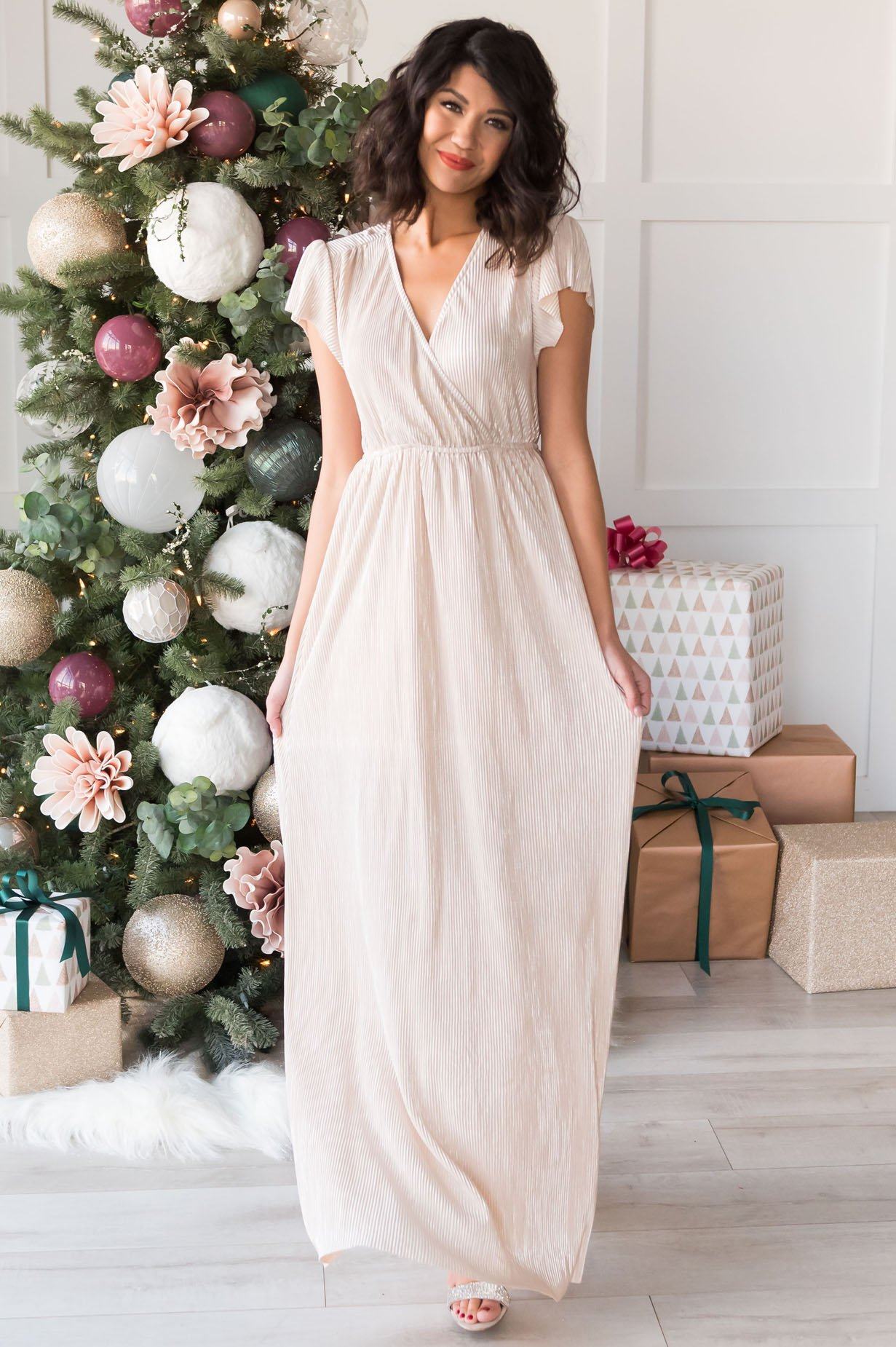 The Holiday Dream Shimmer Maxi Dress