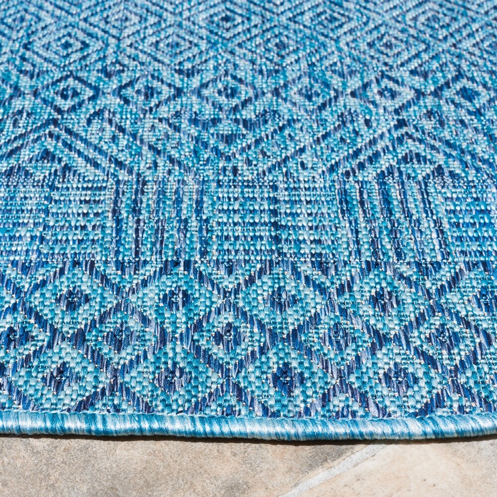 SAFAVIEH Courtyard Terezija Indoor/ Outdoor Waterproof Patio Backyard Rug