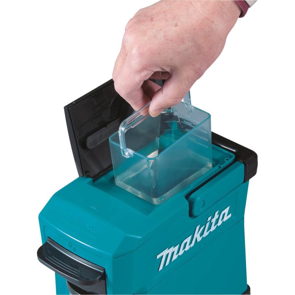 Makita 18V LXT / 12V Max CXT Lithium-Ion Cordless Coffee Maker Tool Only DCM501Z from Makita