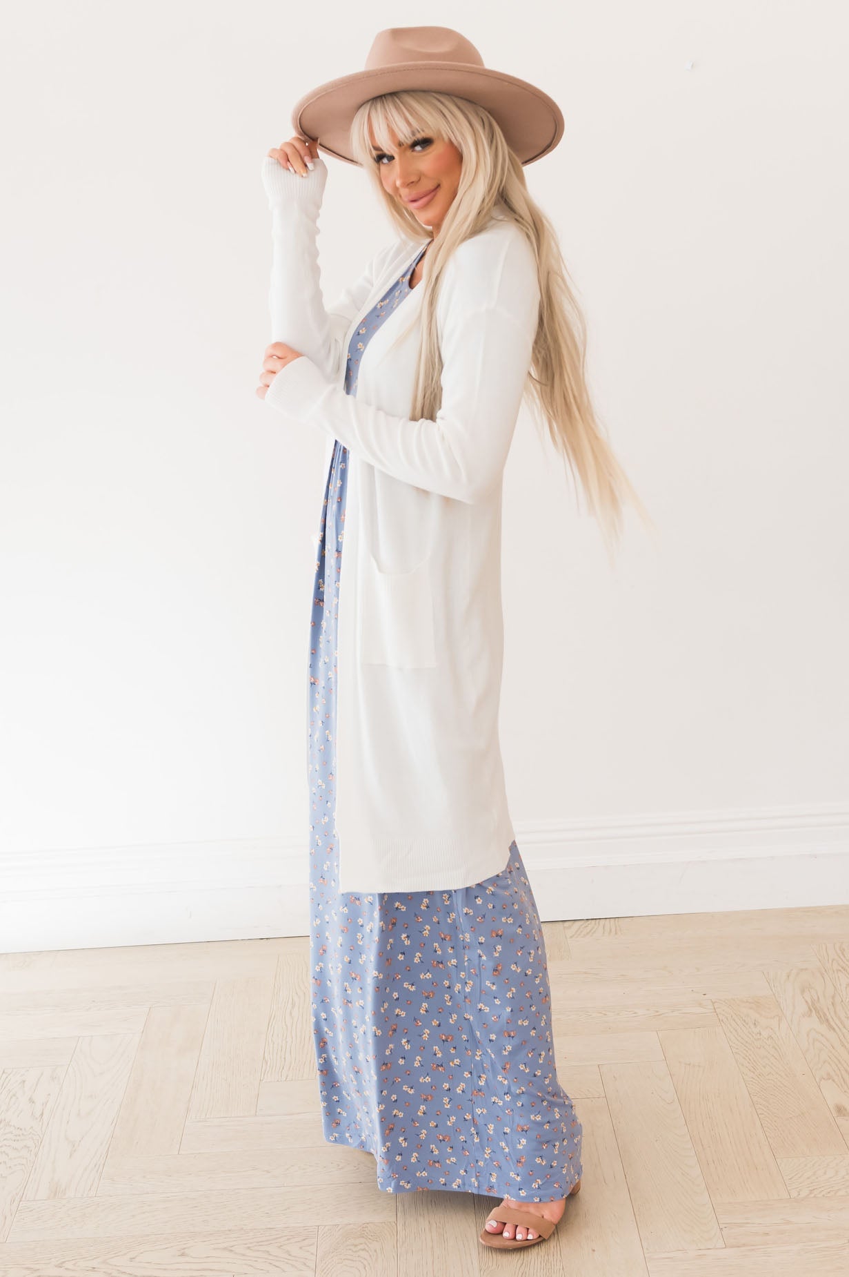 Simple Staple Modest Duster