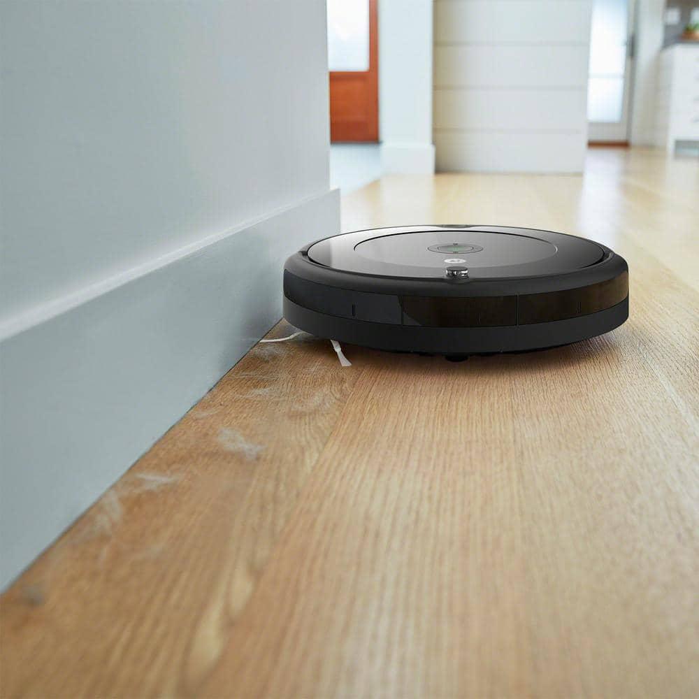 iRobot Roomba 694 Robot Vacuum with Self Charging Works with Alexa Good for Pet Hair Carpets Hard Floors