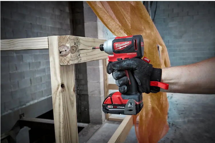 Milwaukee 2892-22CT M18 18-Volt Lithium-Ion Brushless Cordless Compact Drill/Impact Combo Kit (2-Tool)， 2801-20， 2850-20， 48-11-1820， 48-59-1812