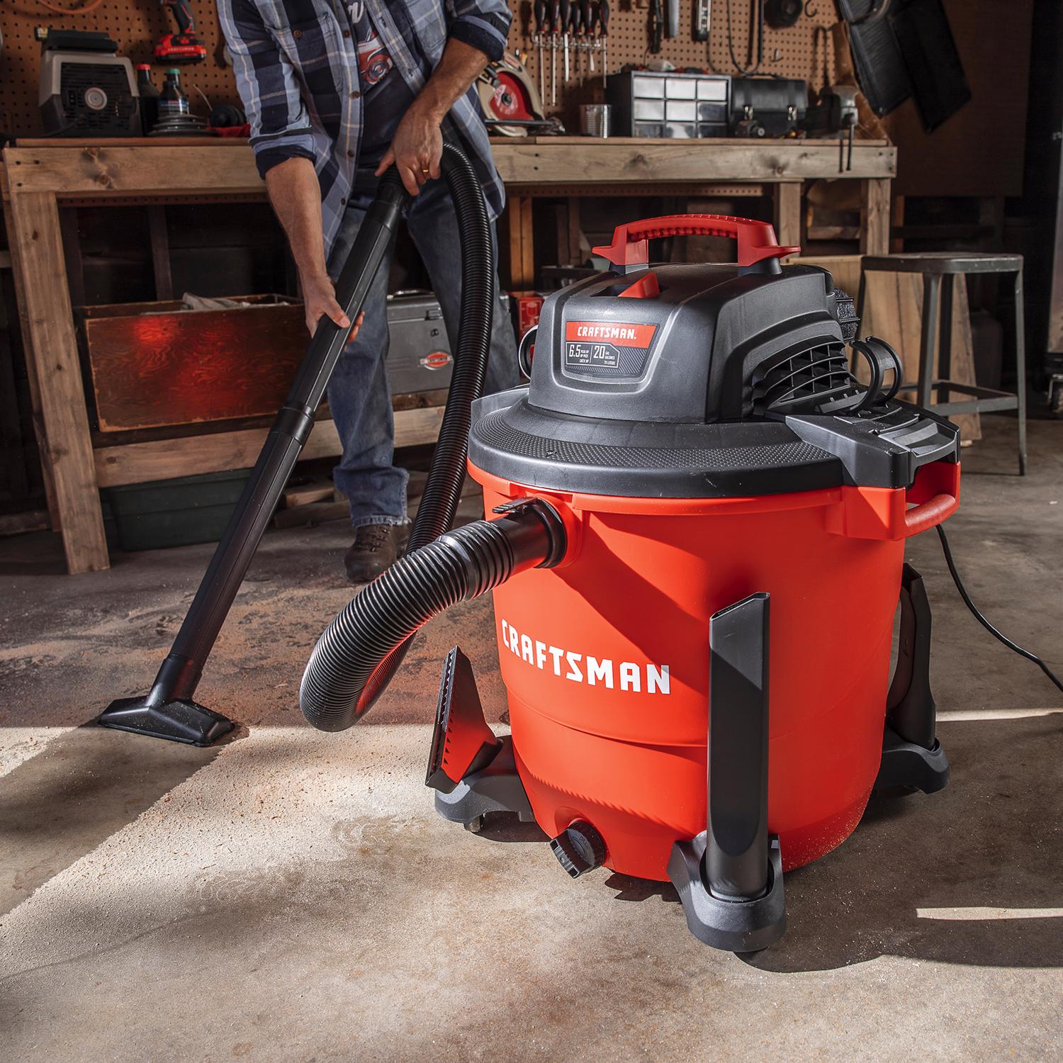 Craftsman 20 gal Corded Wet/Dry Vacuum 12 amps 120 V 6.5 HP