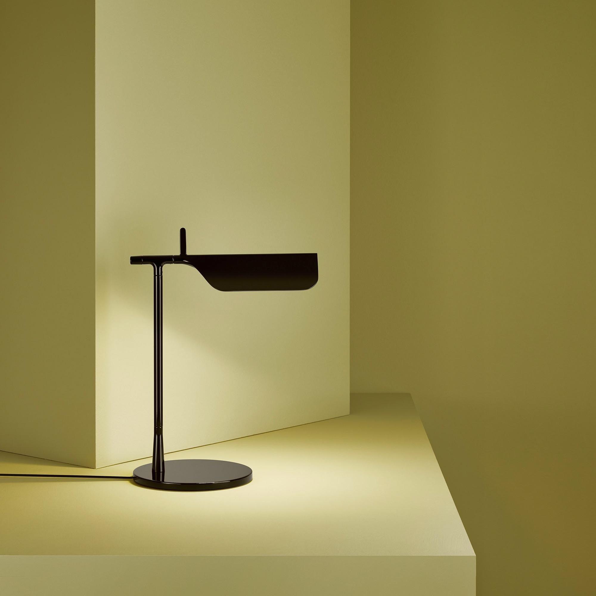 Pivot Ease Table Lamp