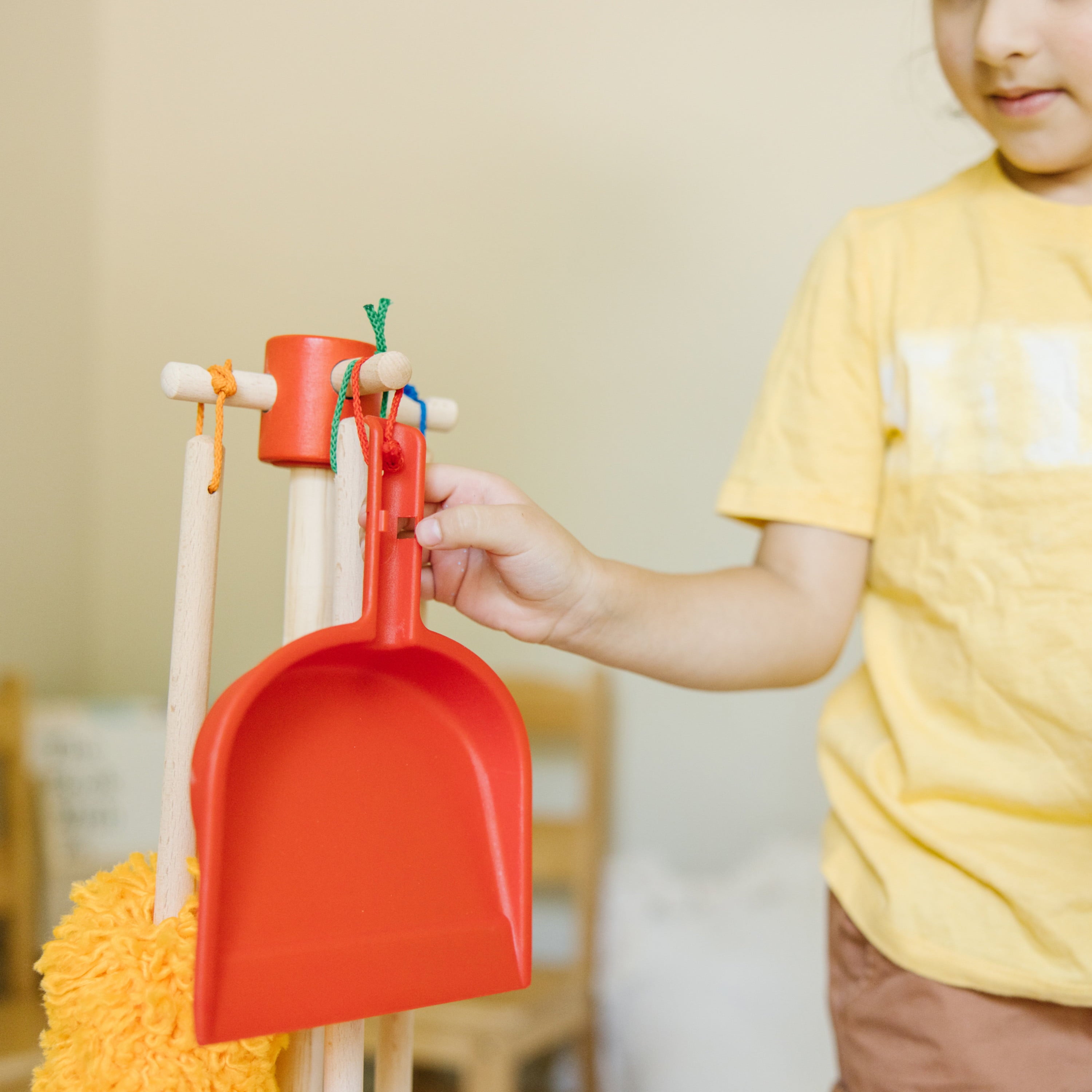 Melissa and Doug Dust! Sweep! Mop! 6-Piece Pretend Play Set - FSC-Certified Materials