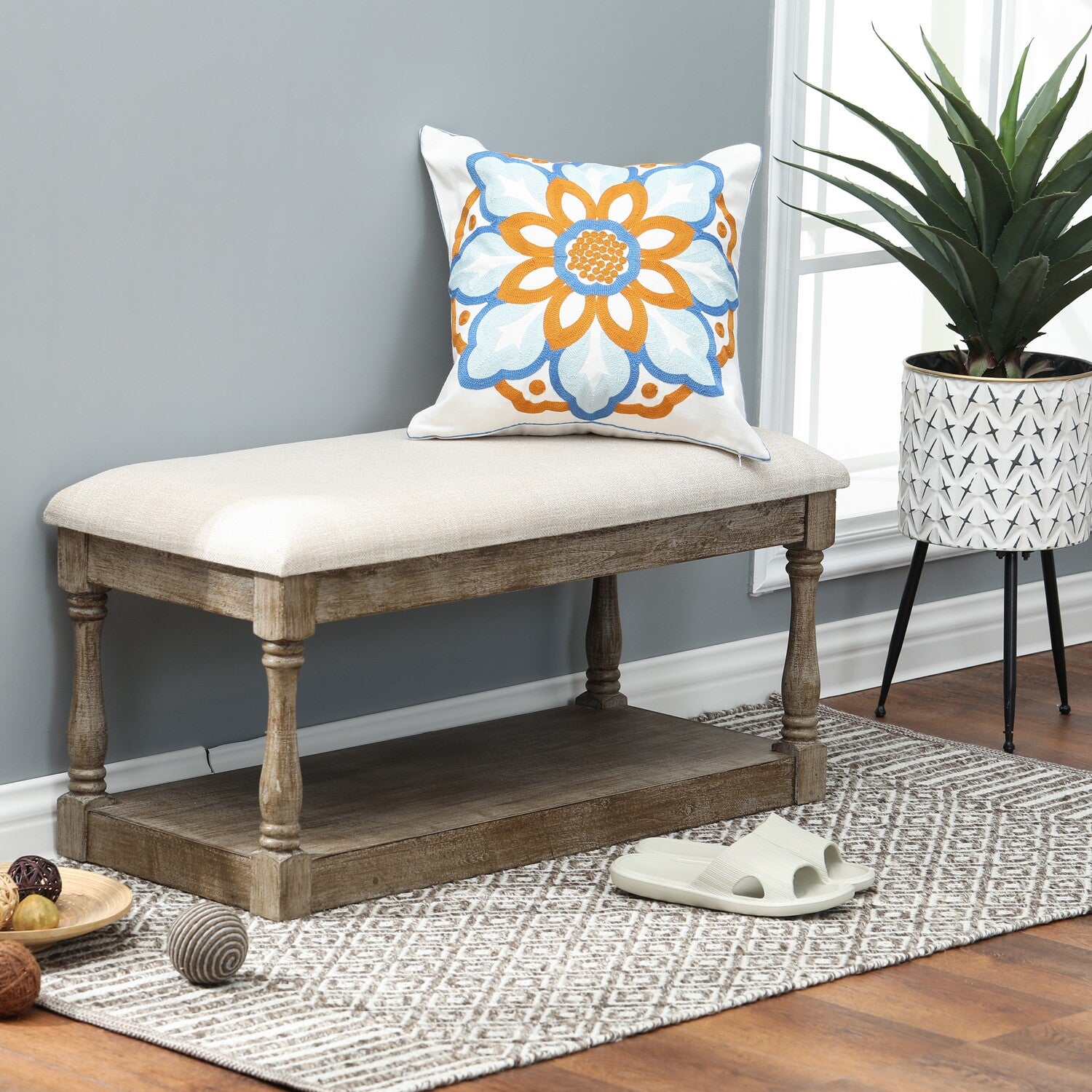 Luxen Home Upholstered Beige Linen Entryway and Bedroom Bench