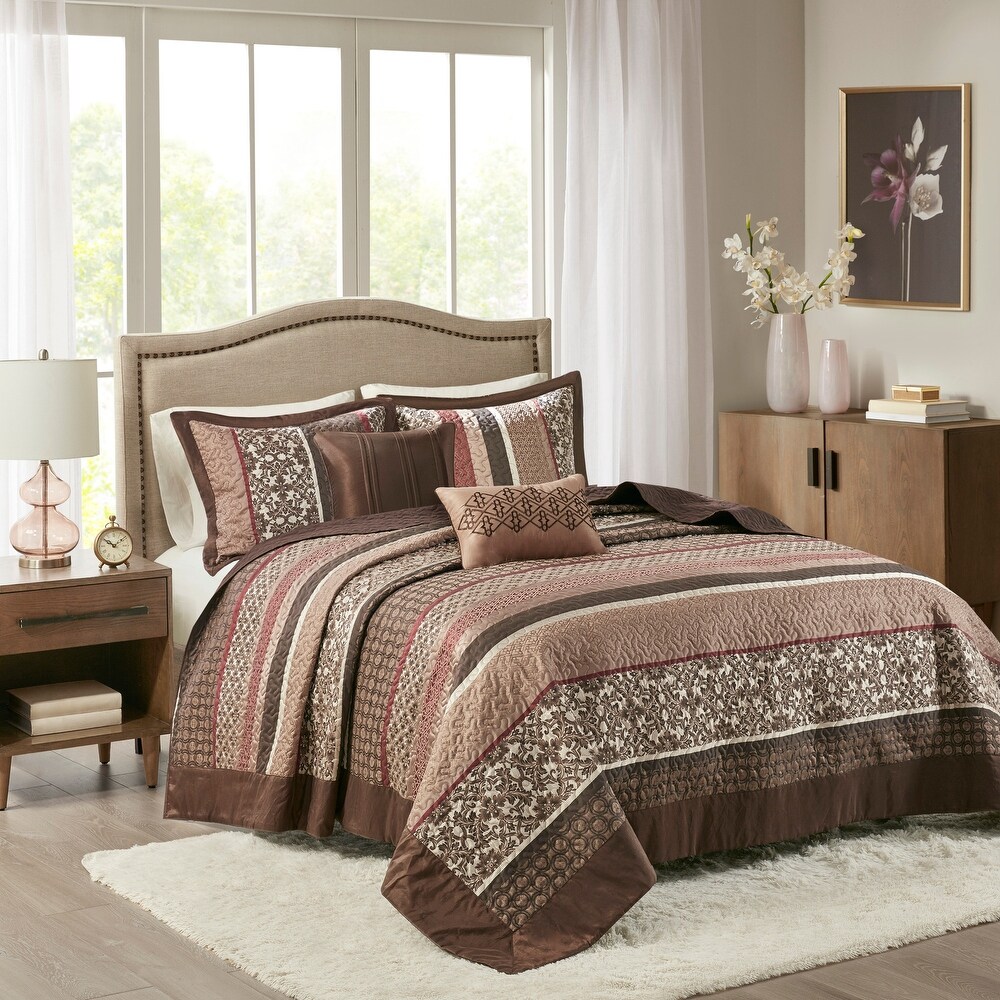 Madison Park Dartmouth Reversible Oversized Jacquard 5 pc Bedspread Quilt Set with Shams and Embroidered Pleated Throw Pillows