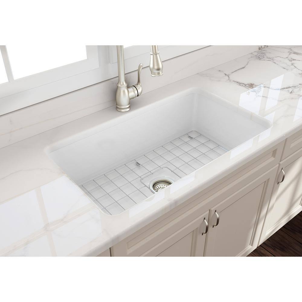 BOCCHI Sotto Undermount Fireclay 32 in. Single Bowl Kitchen Sink with Bottom Grid and Strainer in White 1362-001-0120