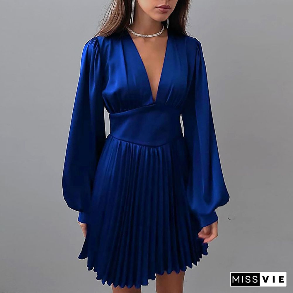 Stain Deep V Neck Long Sleeve Pleated Dresses