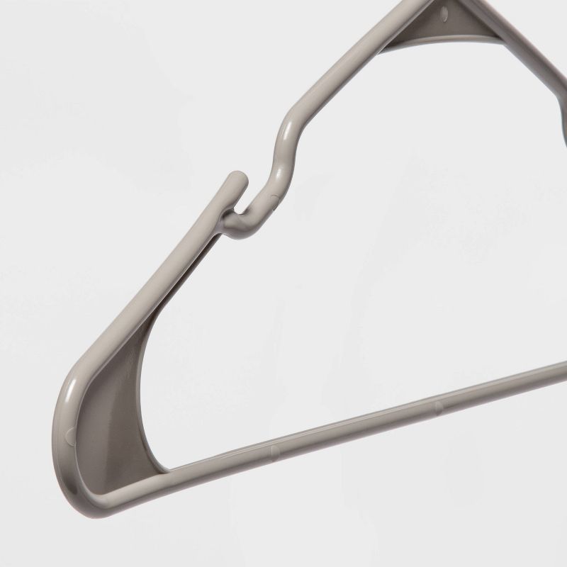 Room Essentials Plastic Hangers (18 pack - Grey)