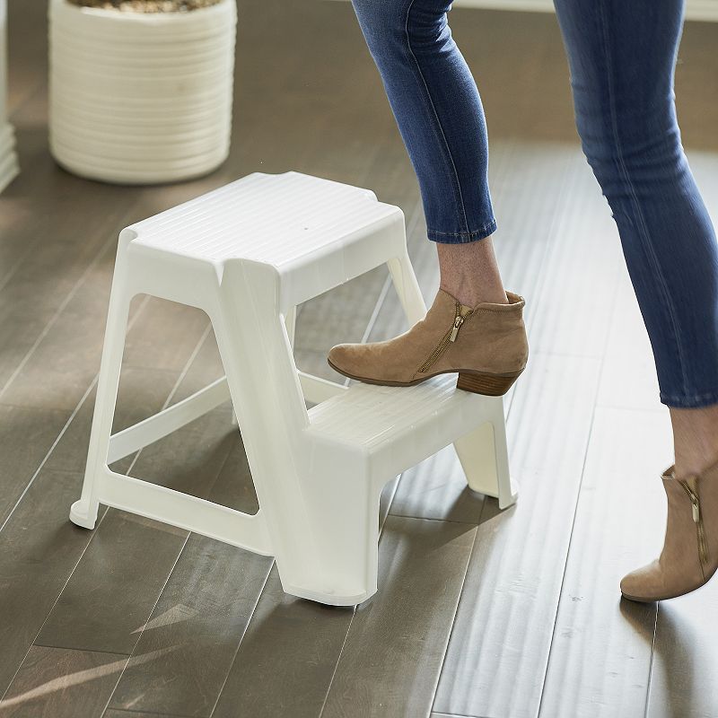 Gracious Living 18.75-Inch Sturdy Non Slip Plastic 2-Level Step Stool， White