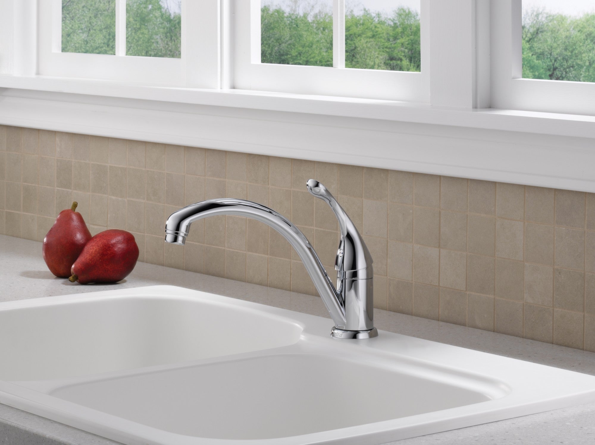 Delta Collins Single Handle Kitchen Faucet， Available in Various Colors