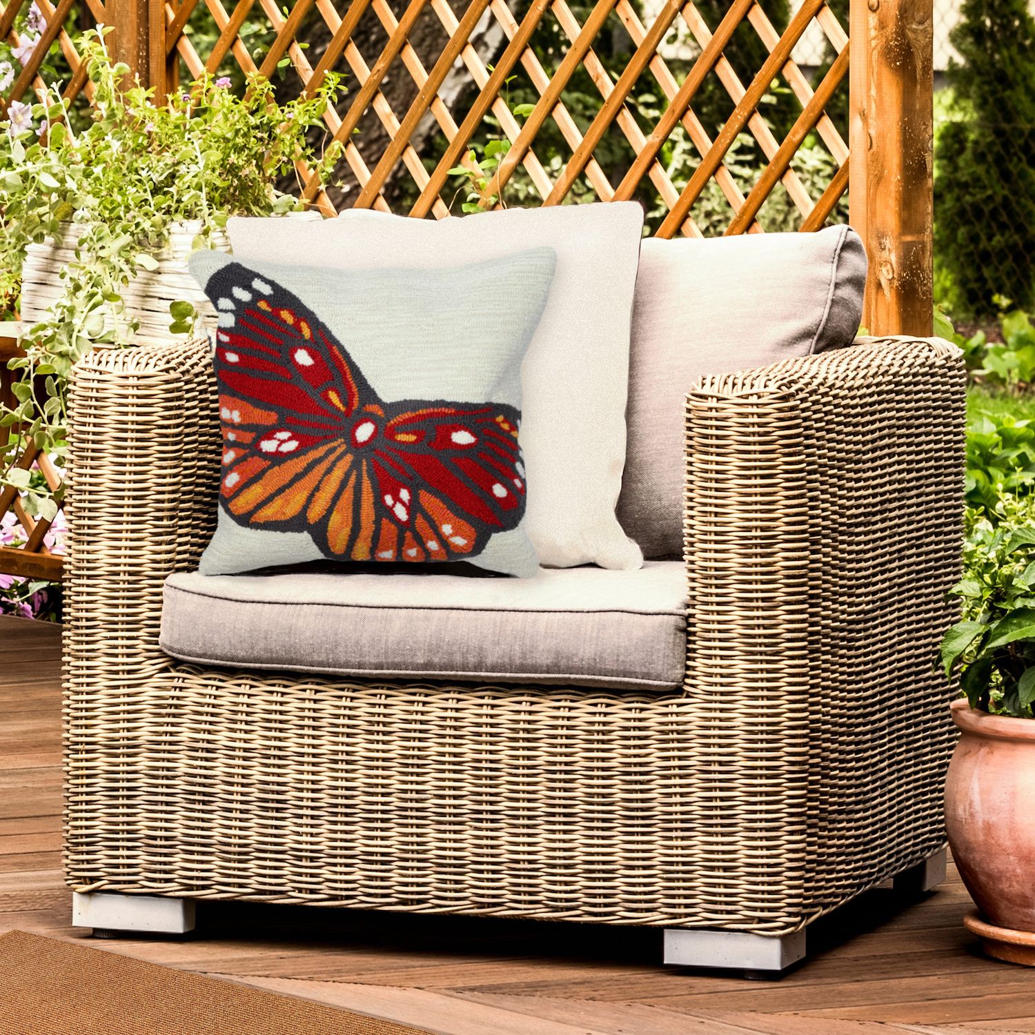 Liora Manne Front Porch Butterfly Indoor/Outdoor Pillow