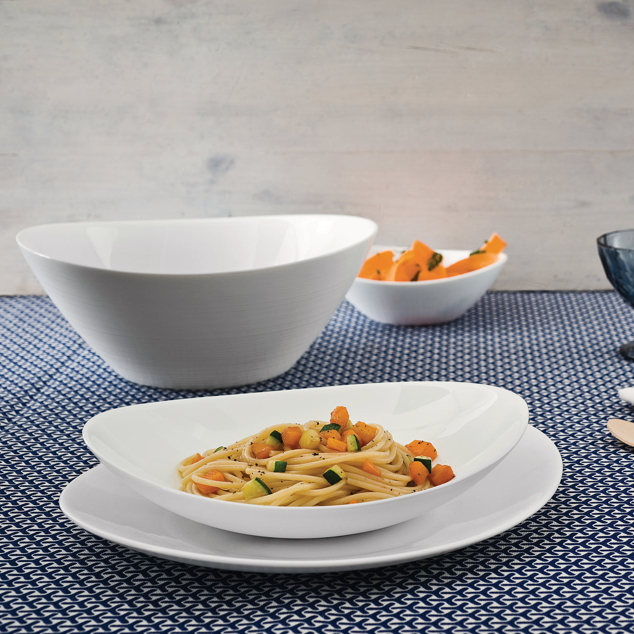 Bormioli Rocco Prometeo 9 x 7.75 Opal Glass Pasta Bowls， Set of 6