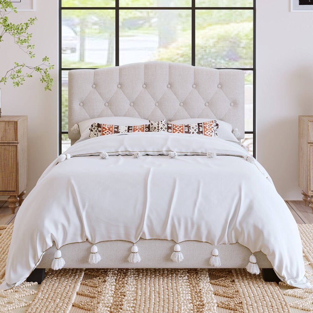 Elegant Linen Upholstered Platform Bed with Diamond Tufted Details