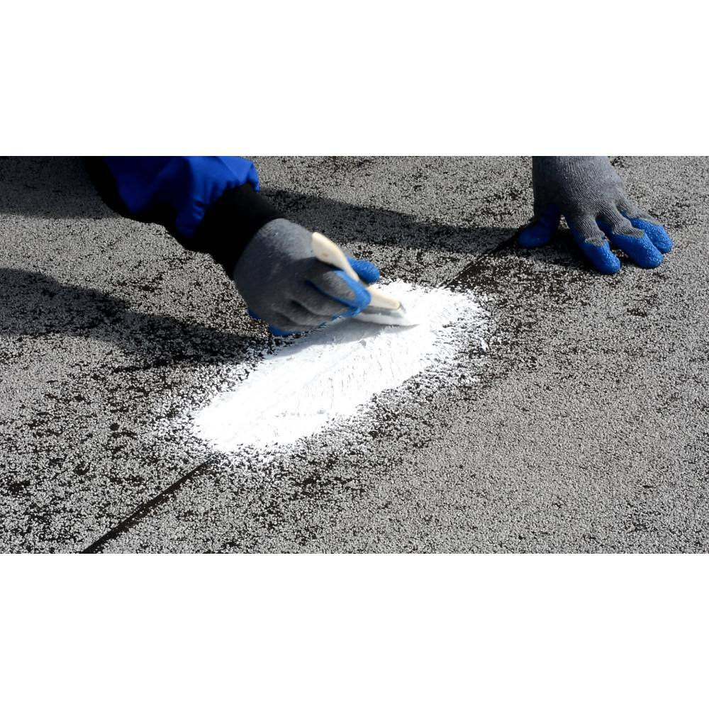 Henry 289 White Elastomeric Roofing Sealant Caulk 10.3 oz. HE289004