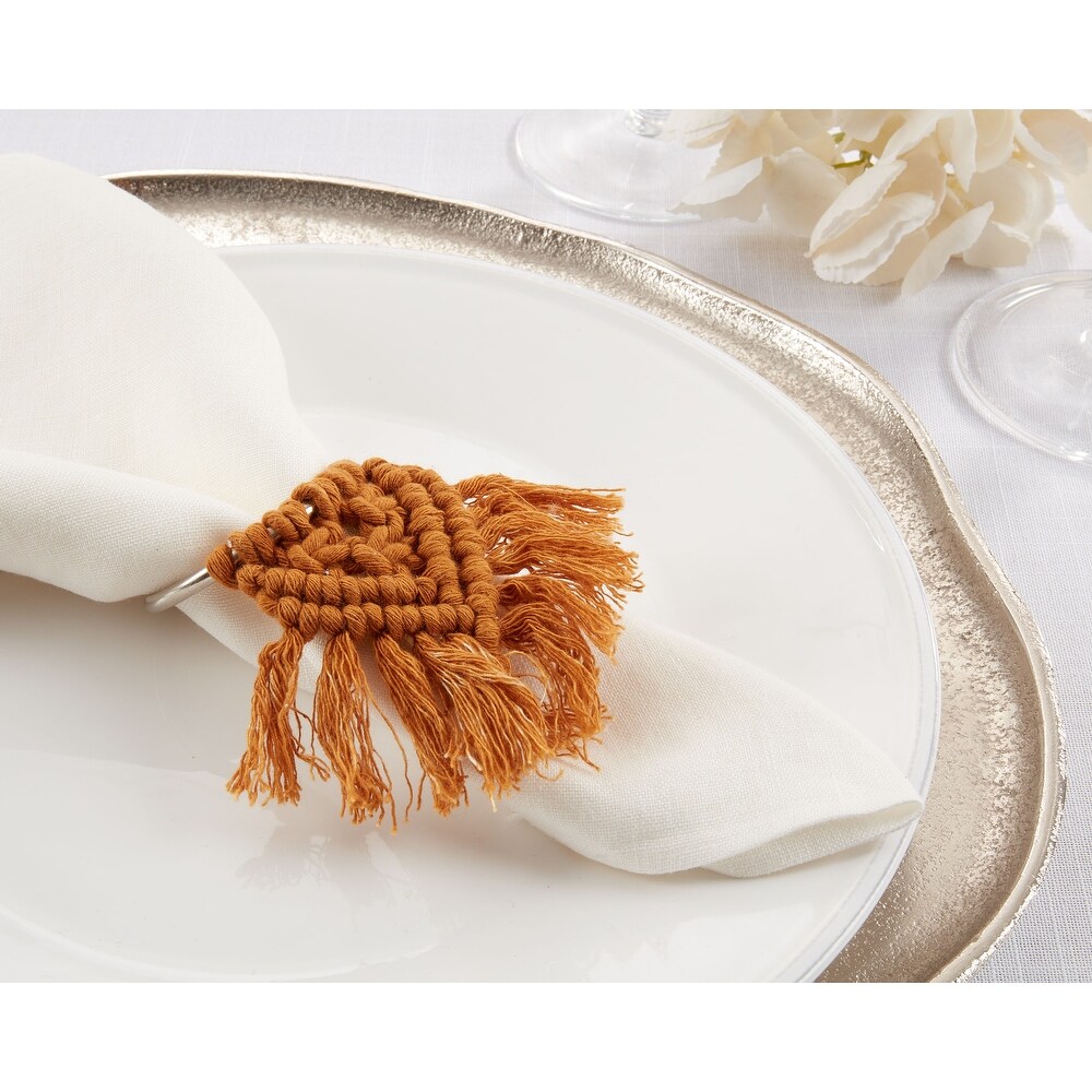 Napkin Rings With Braided Design (Set of 4)