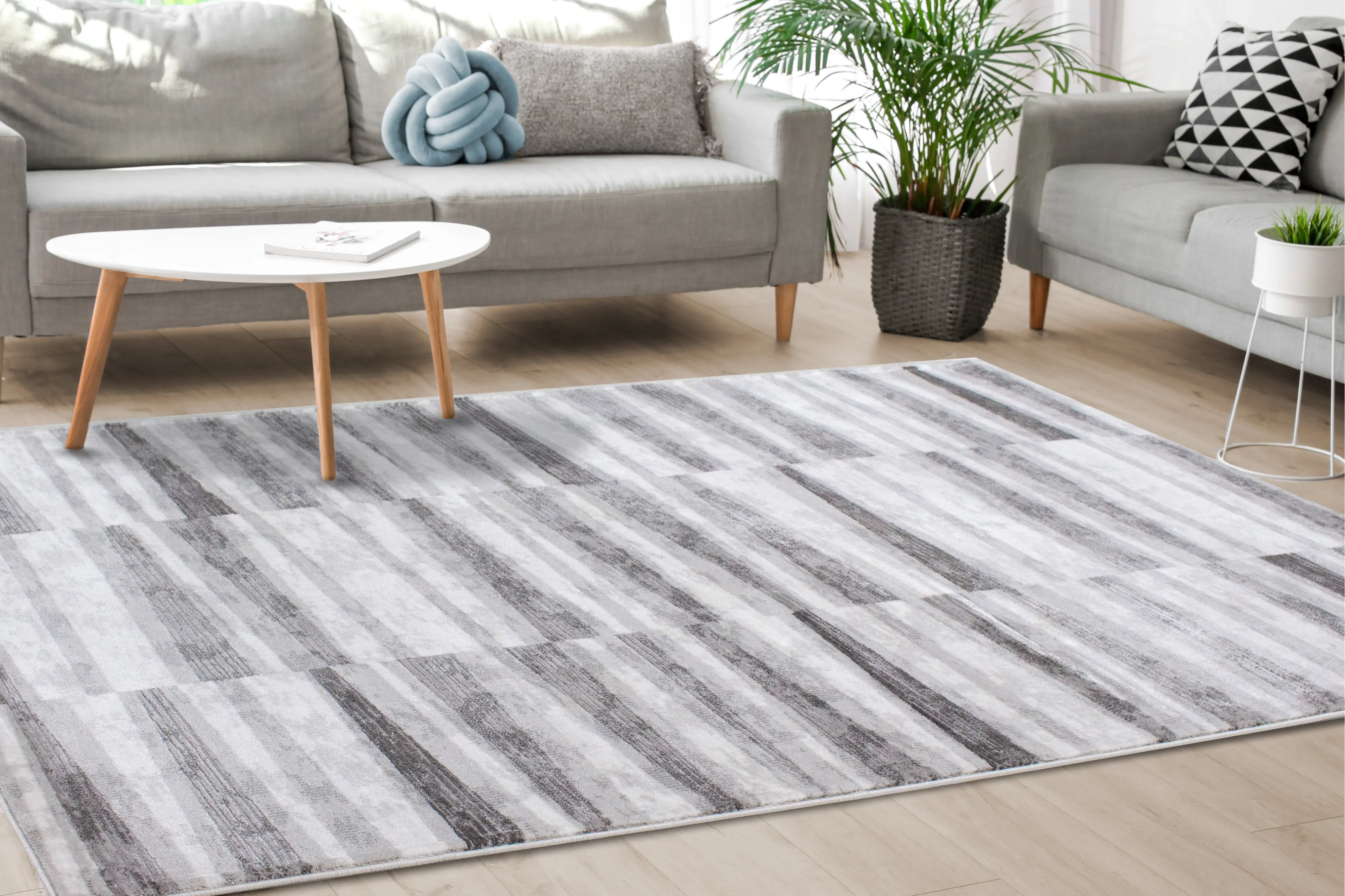 Chorus 5 x 8 Geometric White and Gray Area Rug