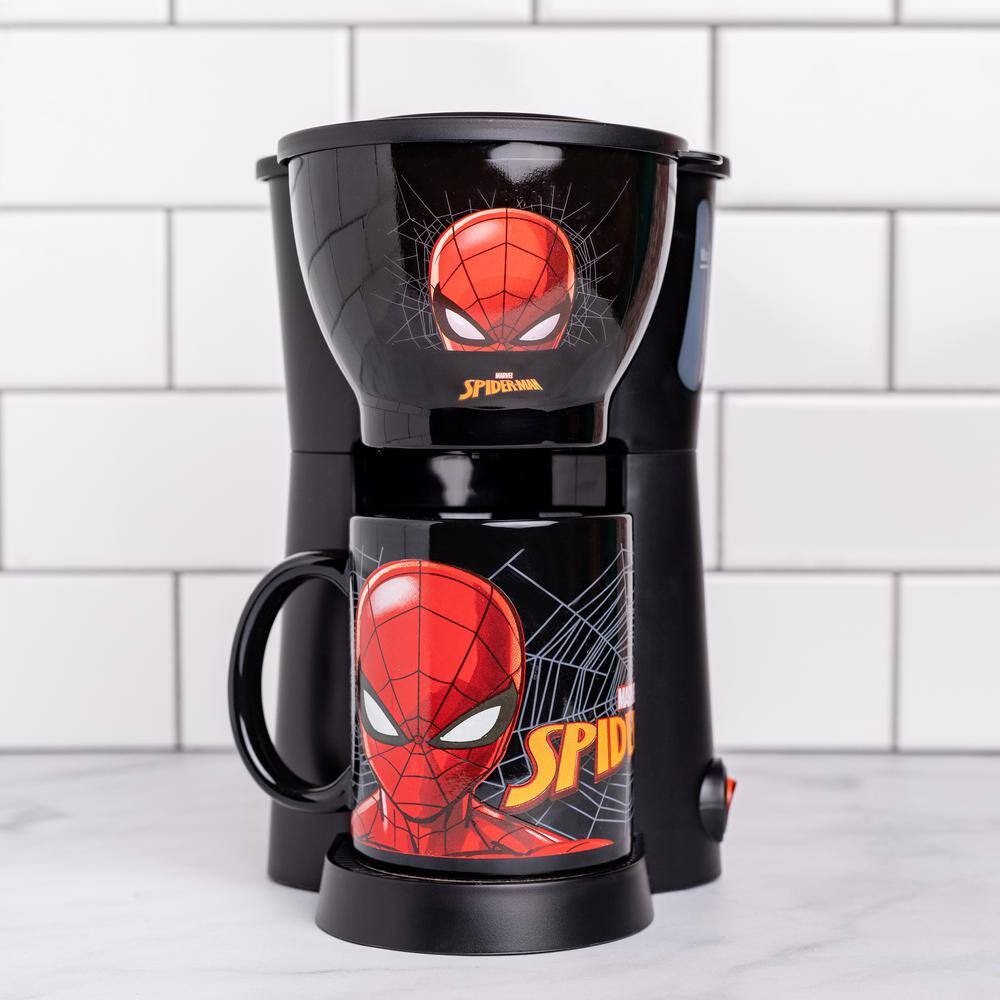 Uncanny Brands Single-Serve Black Marvel Spiderman Coffee Maker with Mug CM-MVC-SM1