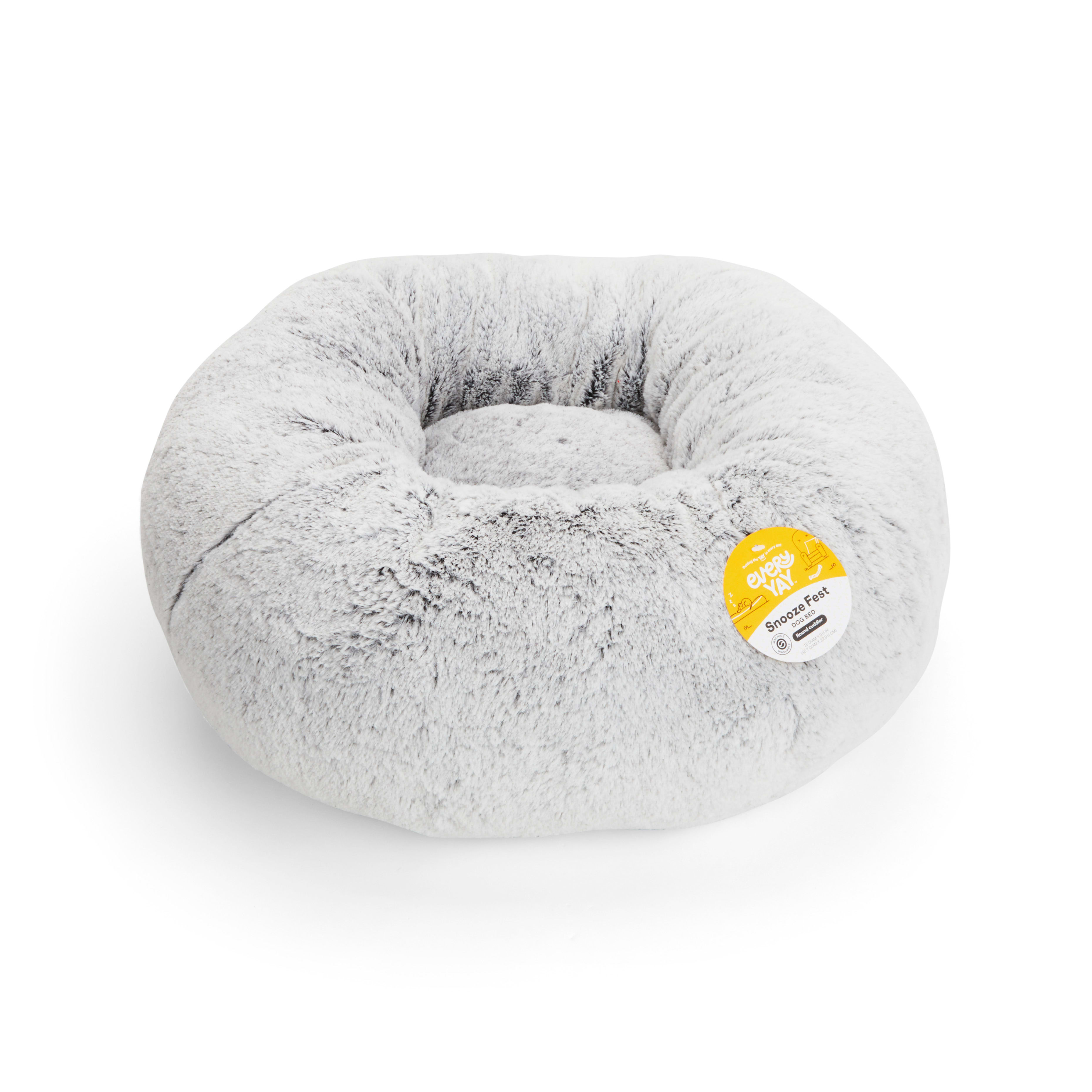 EveryYay Snooze Fest Grey Round Bed for Dogs， 18