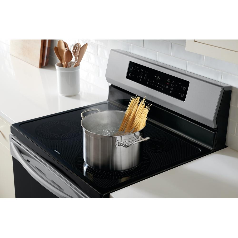 Frigidaire Gallery 30-inch Freestanding Electric Induction Range with Air Fry Technology GCRI305CAF