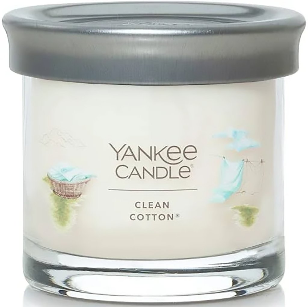 Yankee Candle  Signature Small Tumbler Candle in Clean Cotton