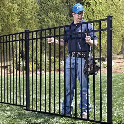 China Supply has assembled an outdoor iron fence with