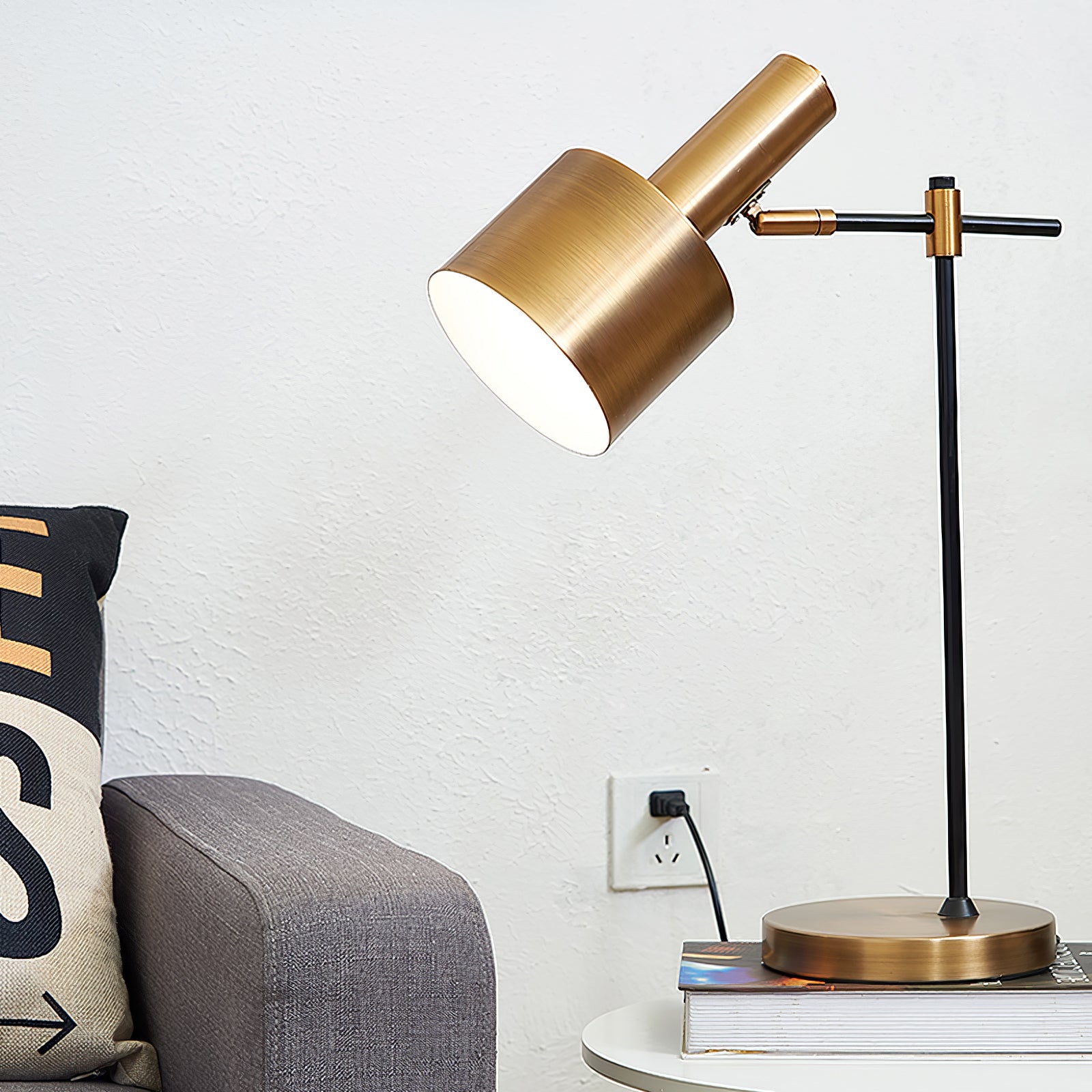 Lento Table Lamp