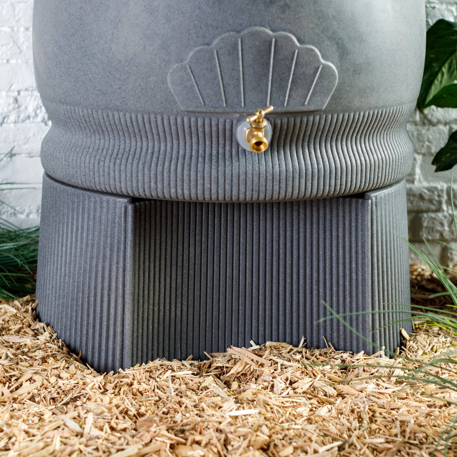 Good Ideas Rain Wizard Urn Rain Barrel Stand