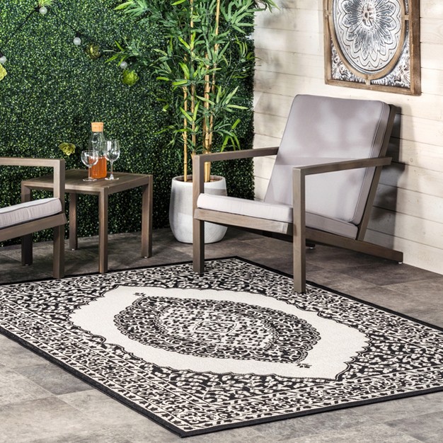 Nuloom Fiona Medallion Indoor And Outdoor Patio Area Rug