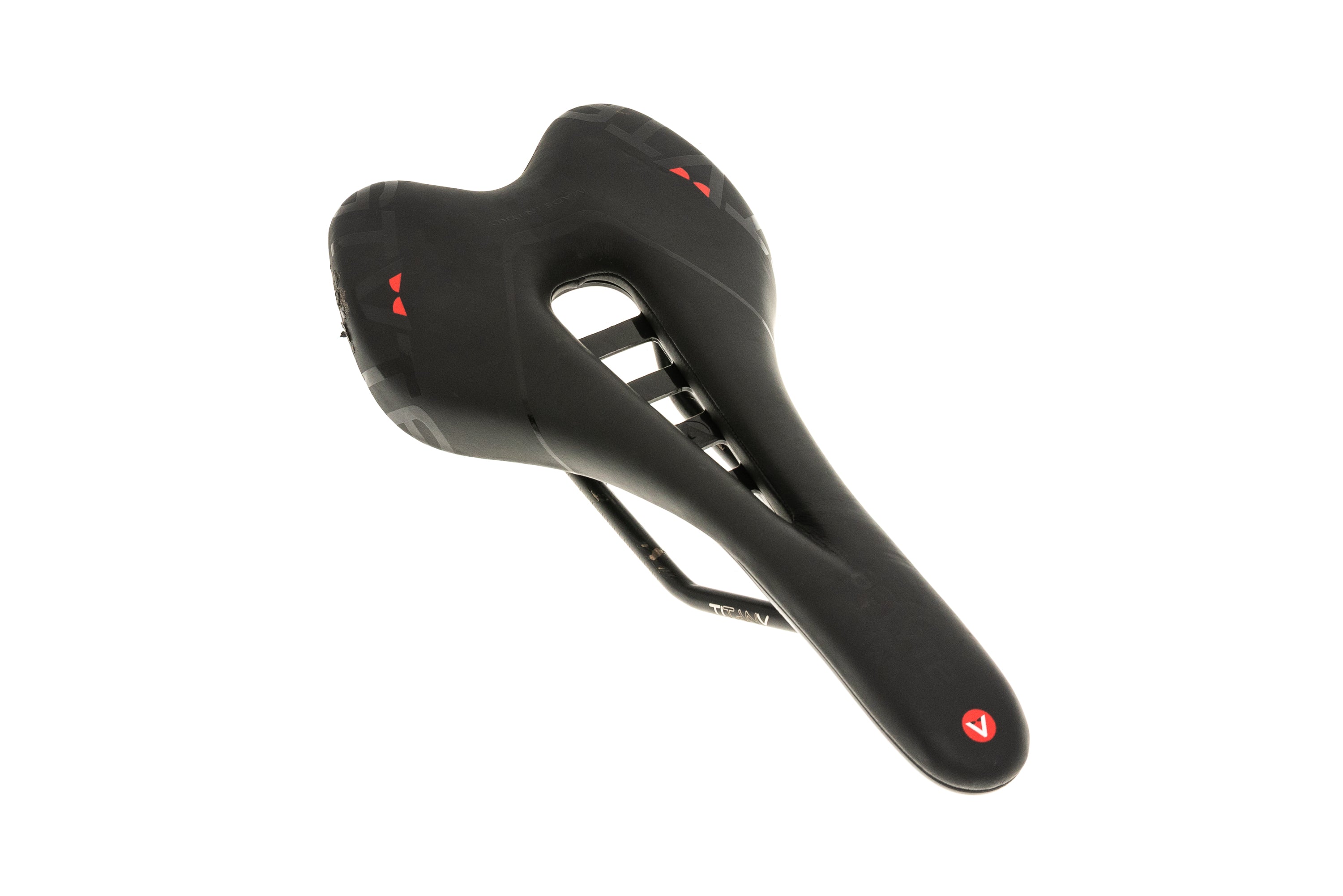 Astute Skylab Saddle 135mm TitanV Rails Black