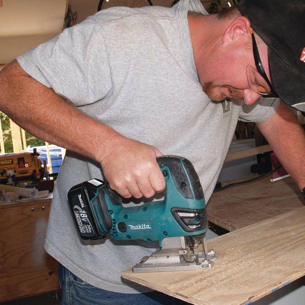 Makita 18V LXT Lithium-Ion Cordless Variable Speed Jigsaw (Tool-Only) XVJ03Z