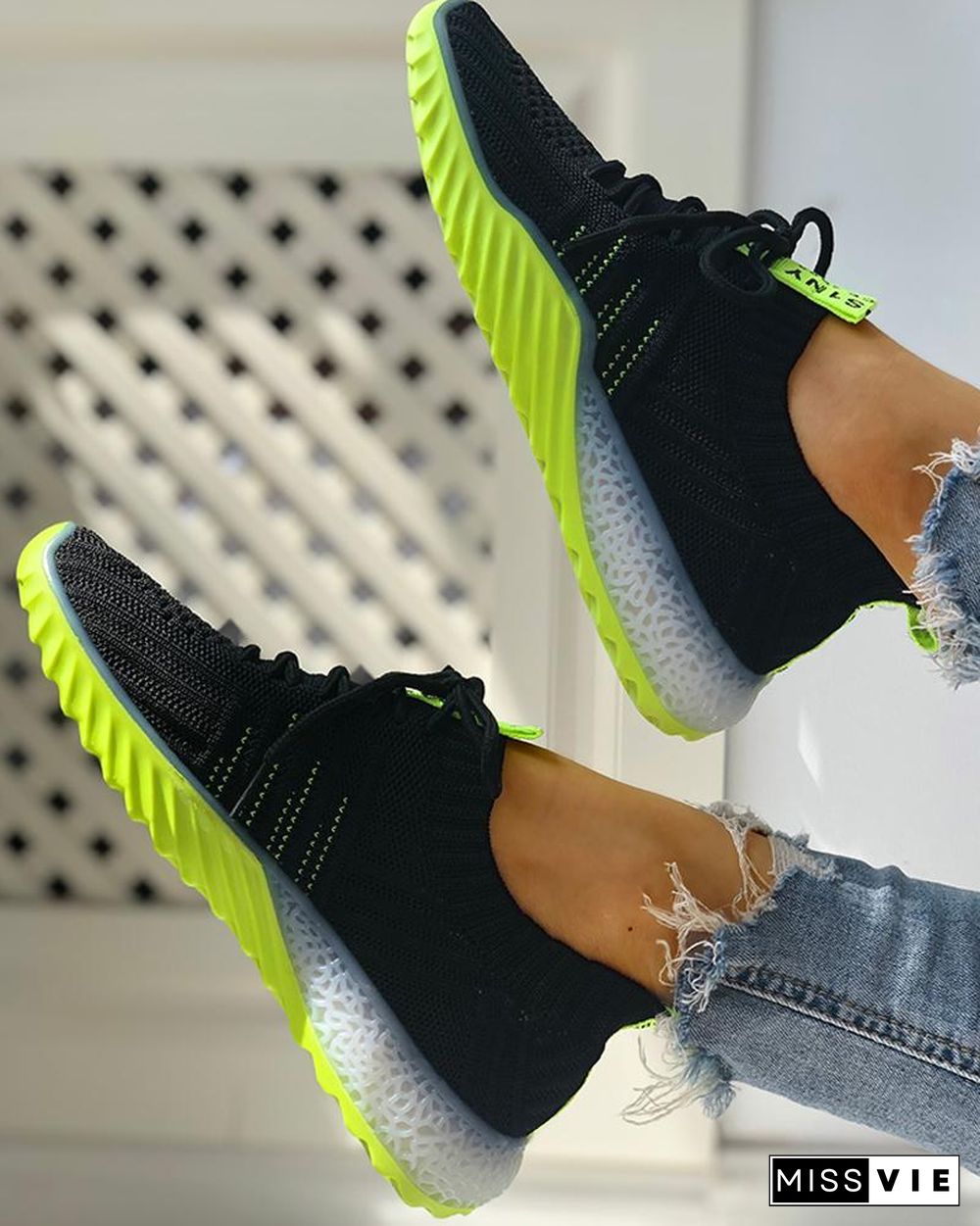 Colorblock Knitted Breathable Lace-Up Yeezy Sneakers