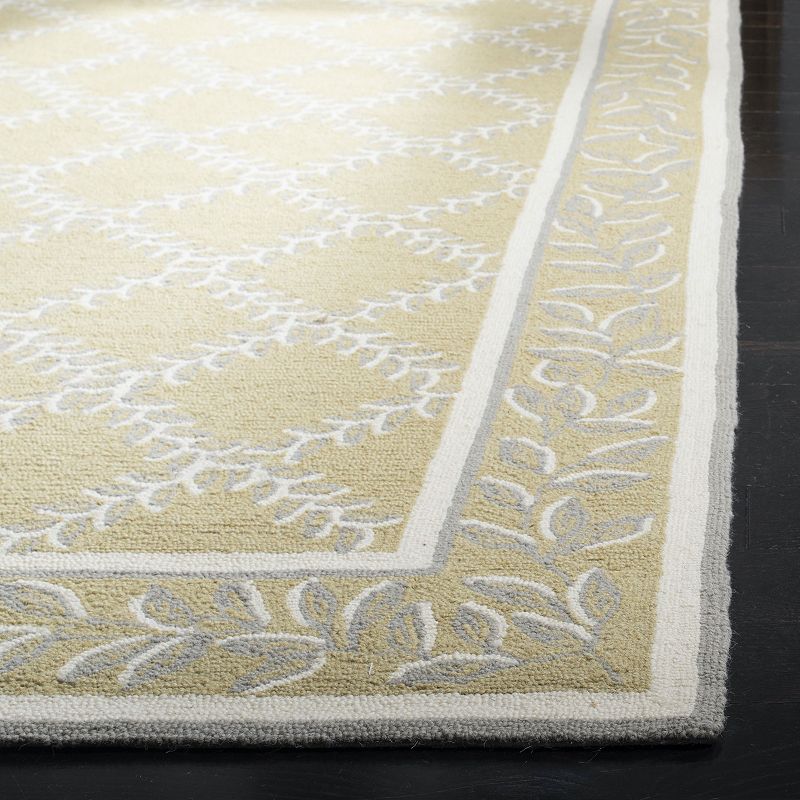 Safavieh Chelsea Vine Hand Hooked Wool Rug