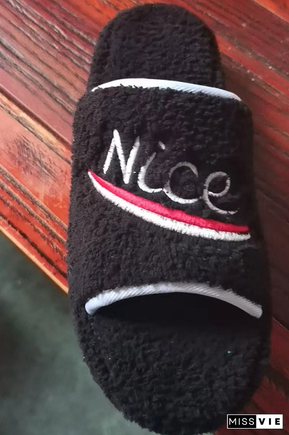 Nice Emrboidery Fleece Slippers