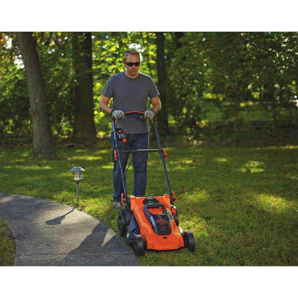 BLACK+DECKER 40V MAX 20 in. Battery Powered Walk Behind Push Lawn Mower with (3) 2Ah Batteries & Charger CM2043CLBX2040