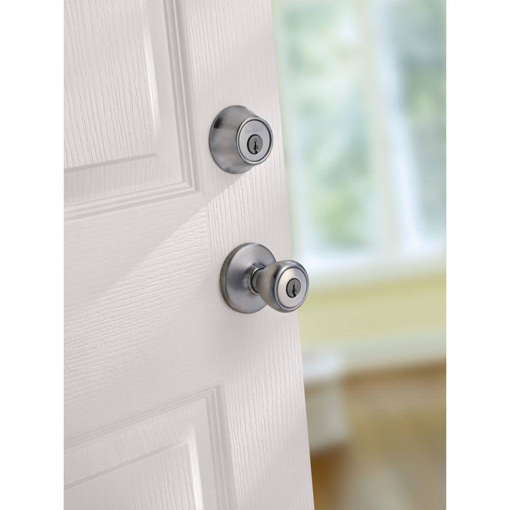 Kwikset Tylo Satin Chrome Exterior Entry Door Knob and Single Cylinder Deadbolt Combo Pack 96900-307