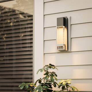 Hampton Bay Caroline Modern 1-Light Black LED Outdoor Wall Lantern Sconce with Silver Strap and Seeded Glass (1-Pack) HDP98270BLSS