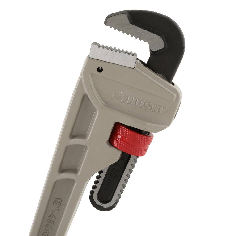 Husky 24 in. Aluminum Pipe Wrench with 2-12 in. Jaw Capacity WG-40A-24AL