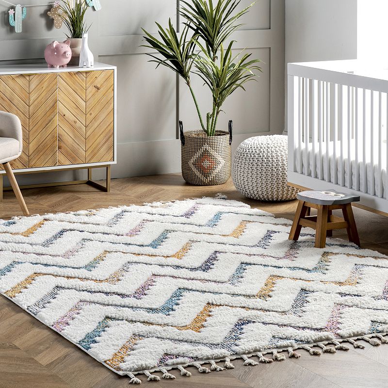 nuLoom Rumi High-Low Chevron Tassel Area Rug