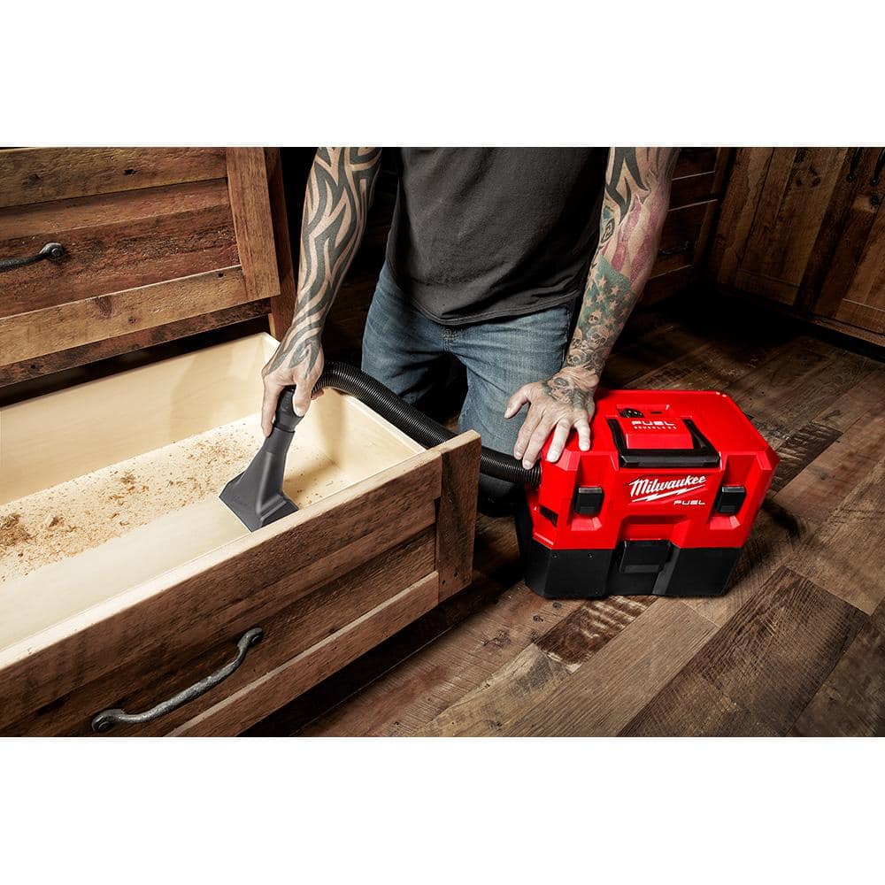 Milwaukee M12 FUEL 12-Volt Lithium-Ion Cordless 1.6 Gal. Wet/Dry Vacuum (Vacuum-Only) 0960-20