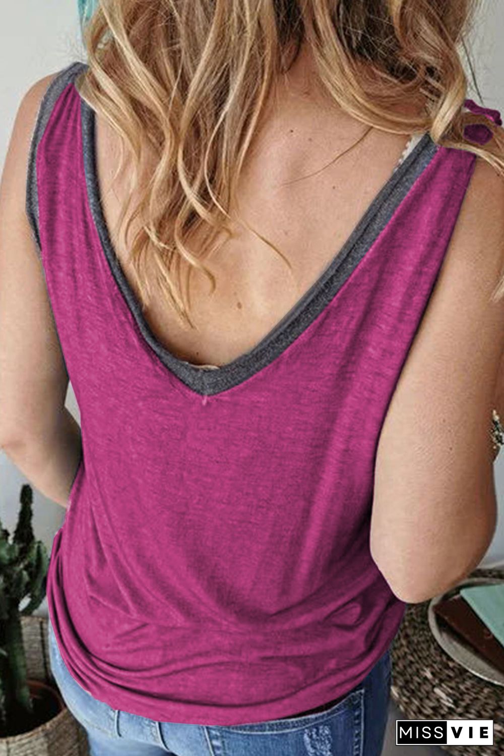 Rose Solid Color Contrast V Neckline Tank Top