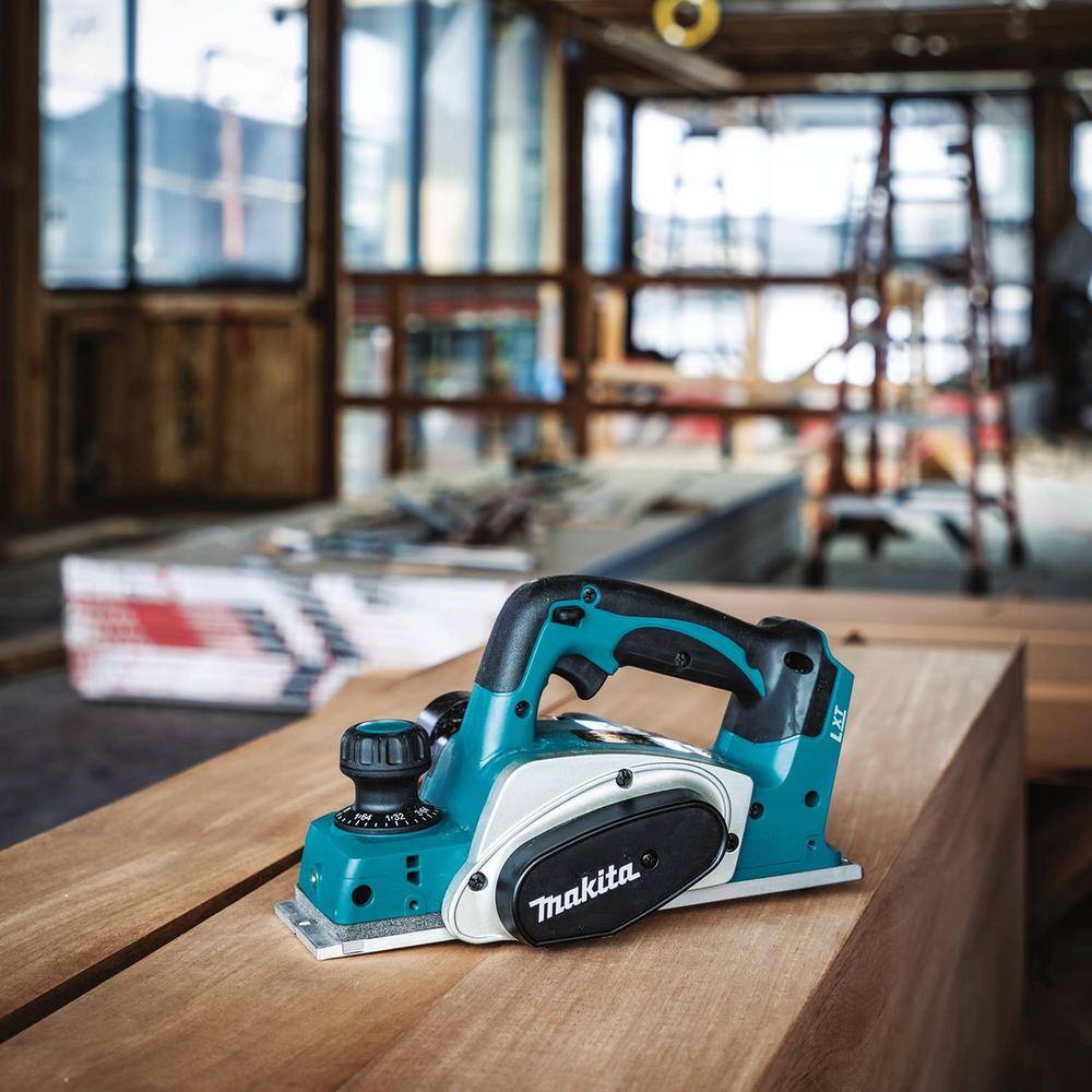 Makita 18V LXT Lithium-Ion Cordless 3-14 in. Planer Tool Only with bonus 18V 5.0Ah LXT Lithium-Ion Battery XPK01Z-BL1850B