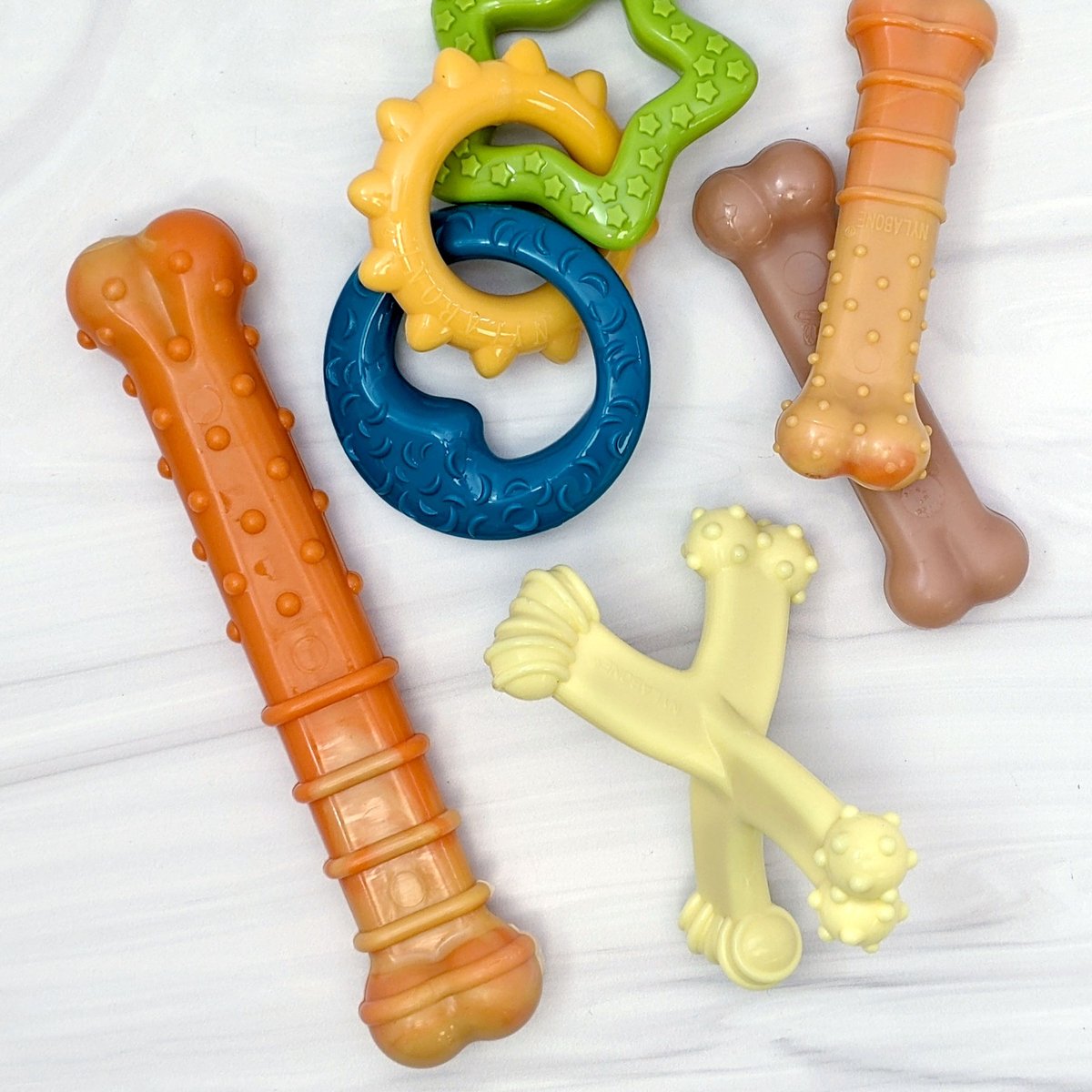 Nylabone Puppy Power Teething Rings Chew Toy， Small