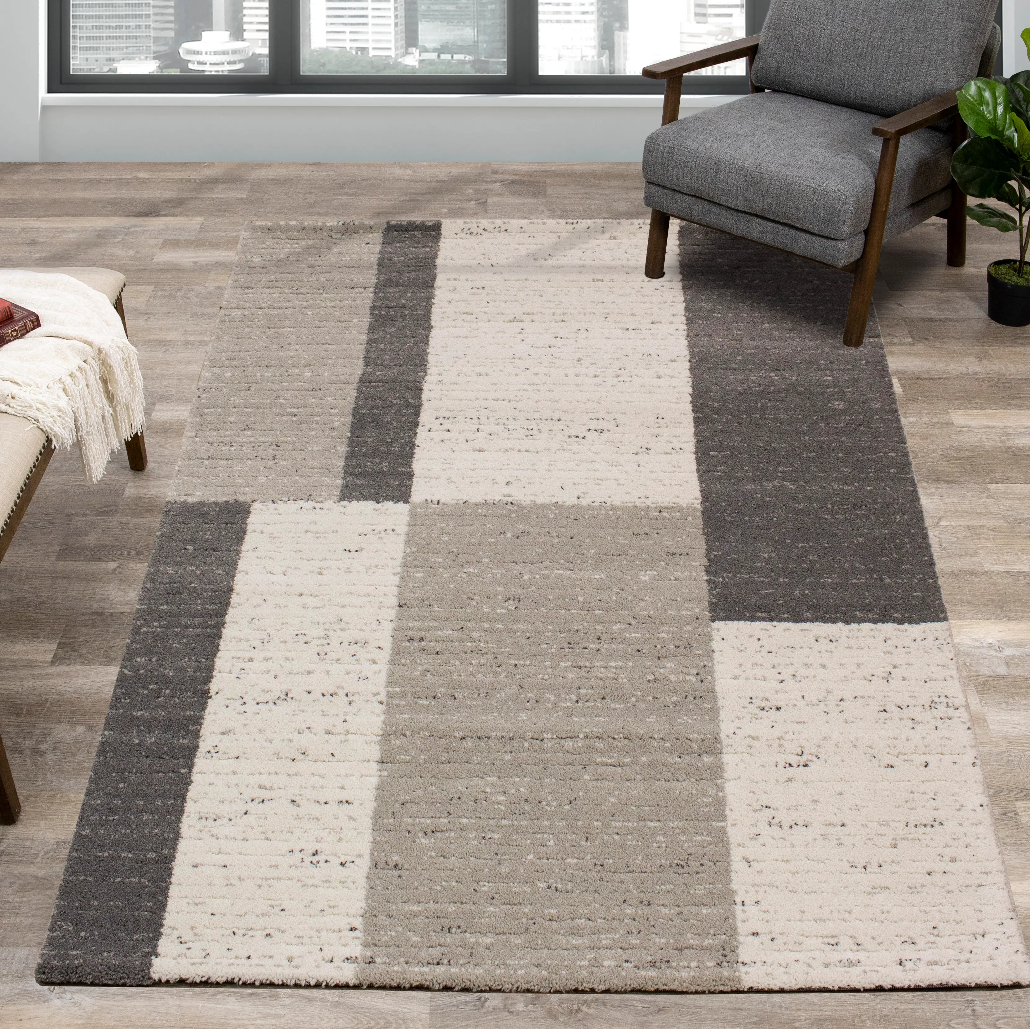 Ravine 5 x 8 Gray Rectangles Area Rug