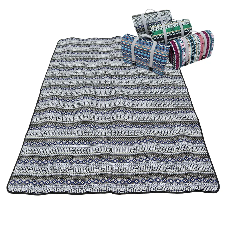 Bohemian style Waterproof polyester scratch resistant aluminum film blanket sand free beach mat for camping picnic