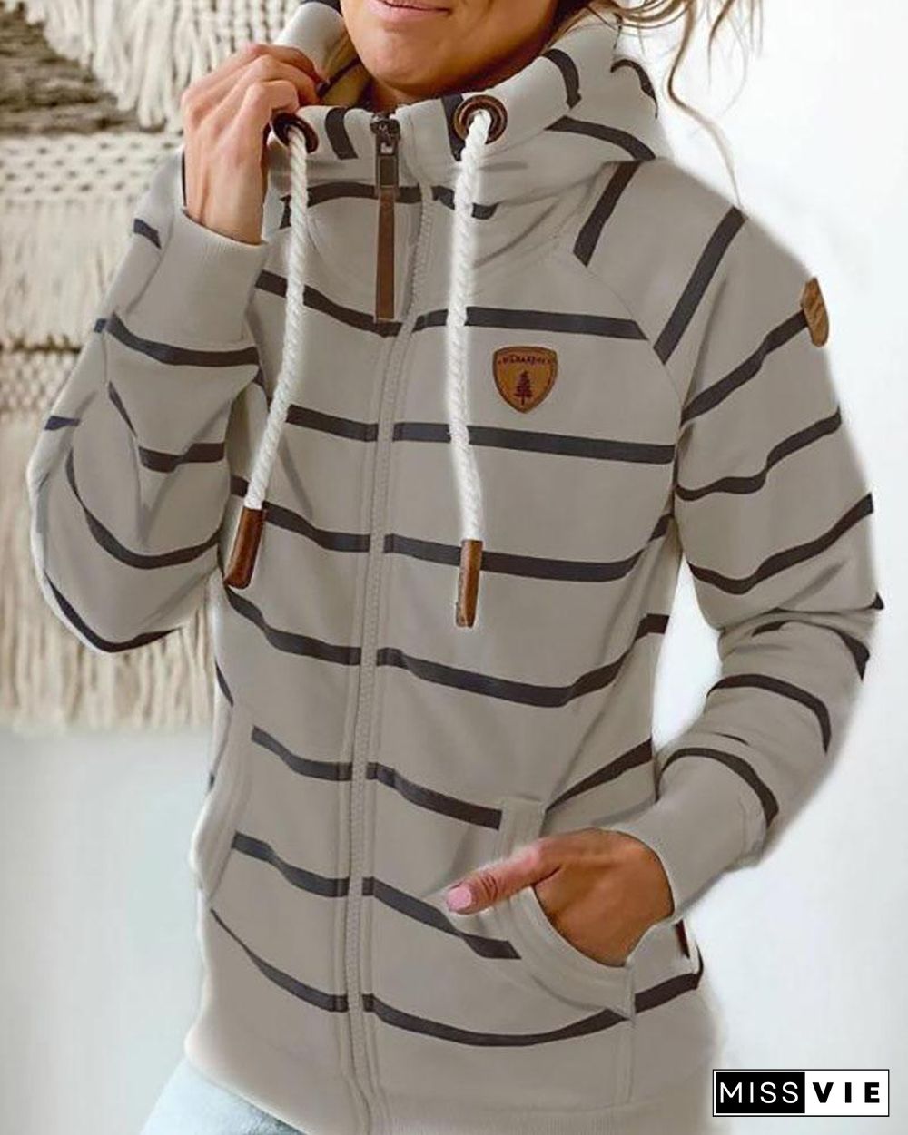 Striped Zipper Pocket Design Hooded Coat