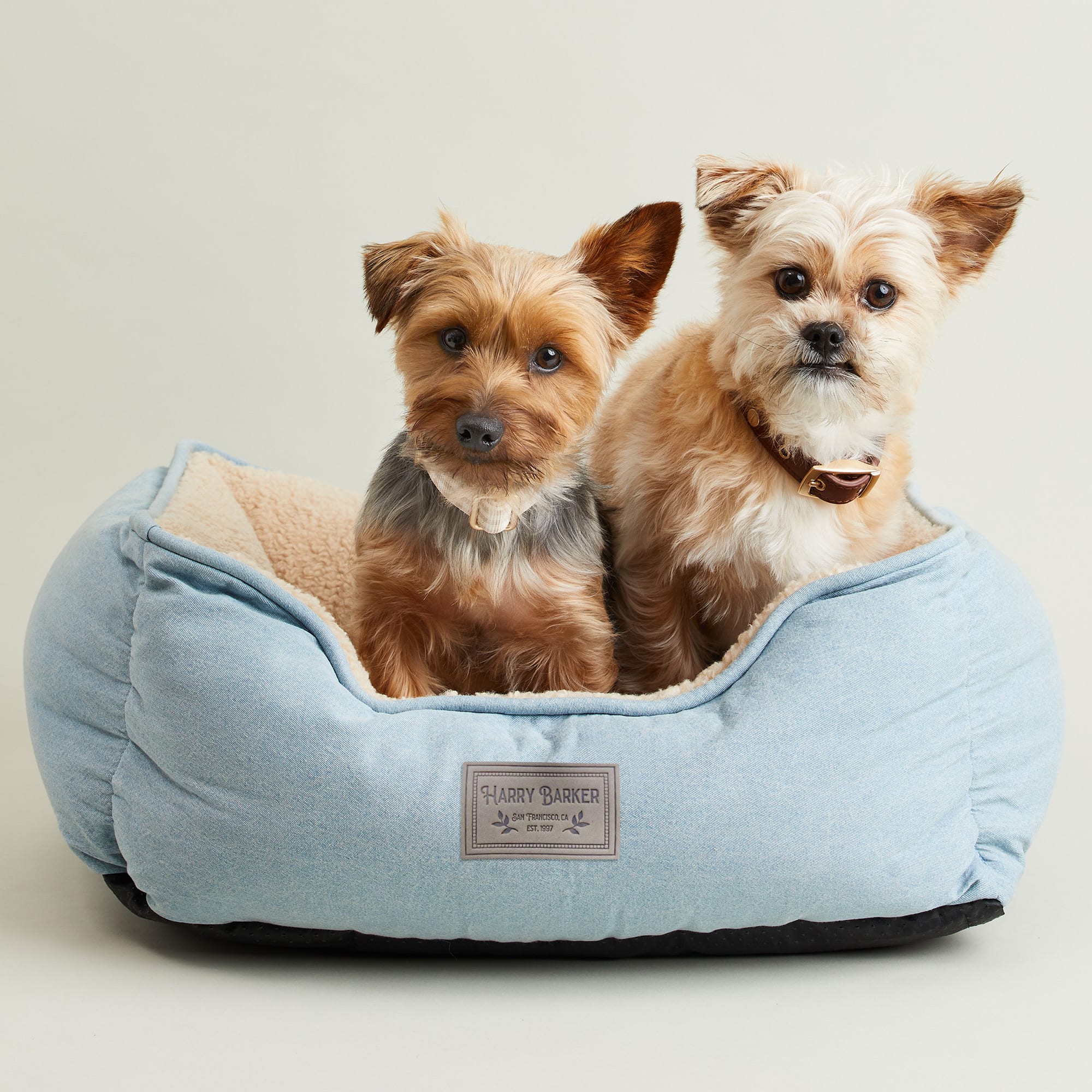 Harry Barker Cozy Sherpa Chambray Bed for Dogs， 24