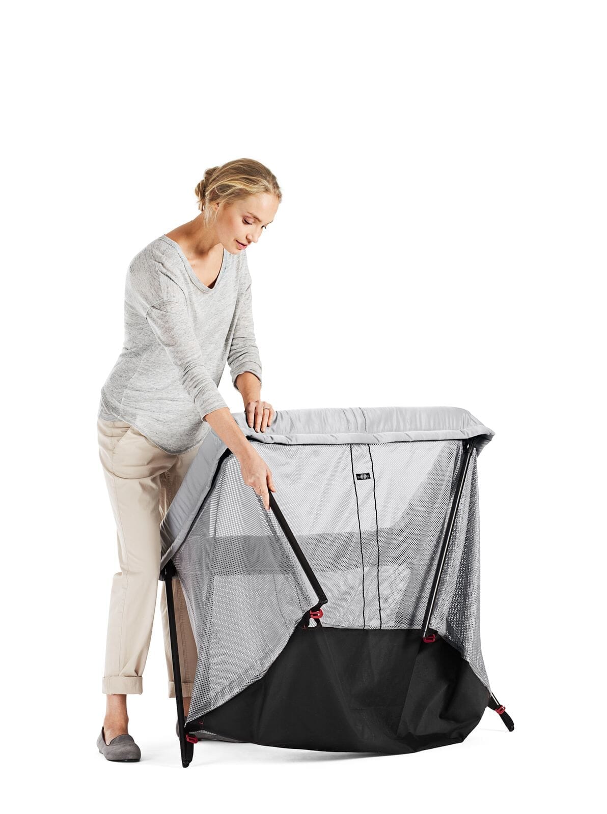 BABYBJ?RN Travel Crib Light & Fitted Sheet Bundle